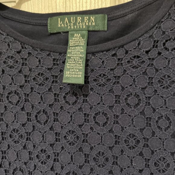 Ralph Lauren Womens Top Sz PM Lace Front Navy Classic Workwear Casual Preppy - Picture 3 of 8